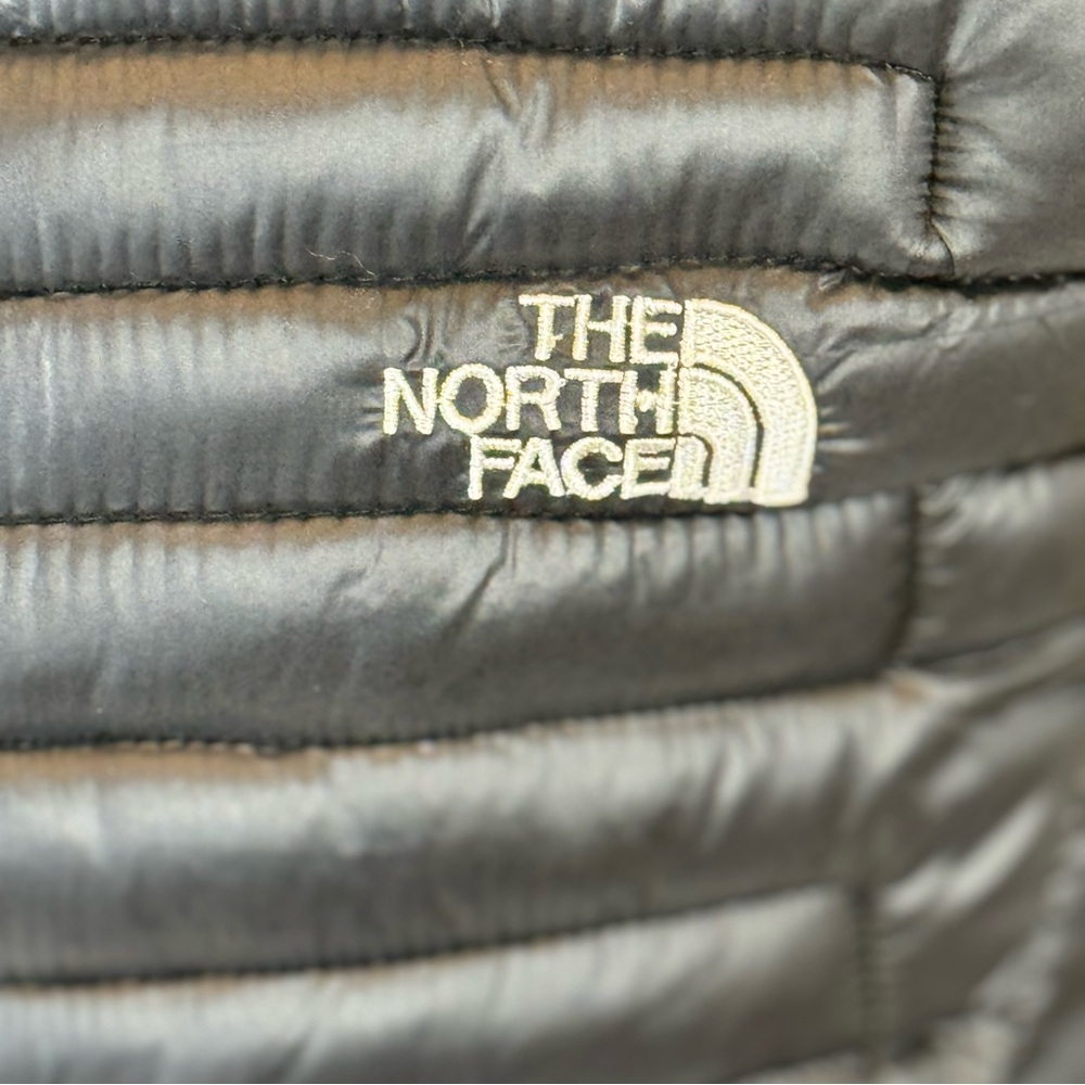The North Face Women’s Pro 900 Navy Down Quilted Puffer Vest Vintage Gorpcore - Picture 3 of 11